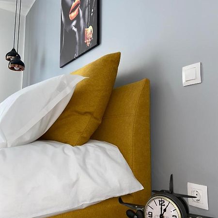 Qualis Apartament Braszów Zewnętrze zdjęcie