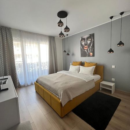 Qualis Apartament Braszów Zewnętrze zdjęcie