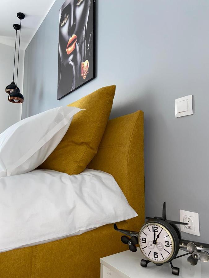 Qualis Apartament Braszów Zewnętrze zdjęcie