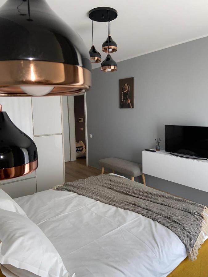 Qualis Apartament Braszów Zewnętrze zdjęcie