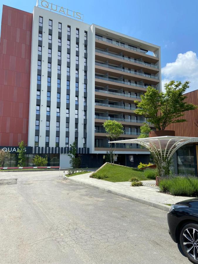 Qualis Apartament Braszów Zewnętrze zdjęcie